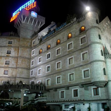 Best Western Amrutha Castle Hyderabad Exterior photo